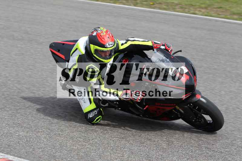 /Archiv-2023/06 10.04.2023 Moto Club Anneau du Rhin/Rouge Expert/4